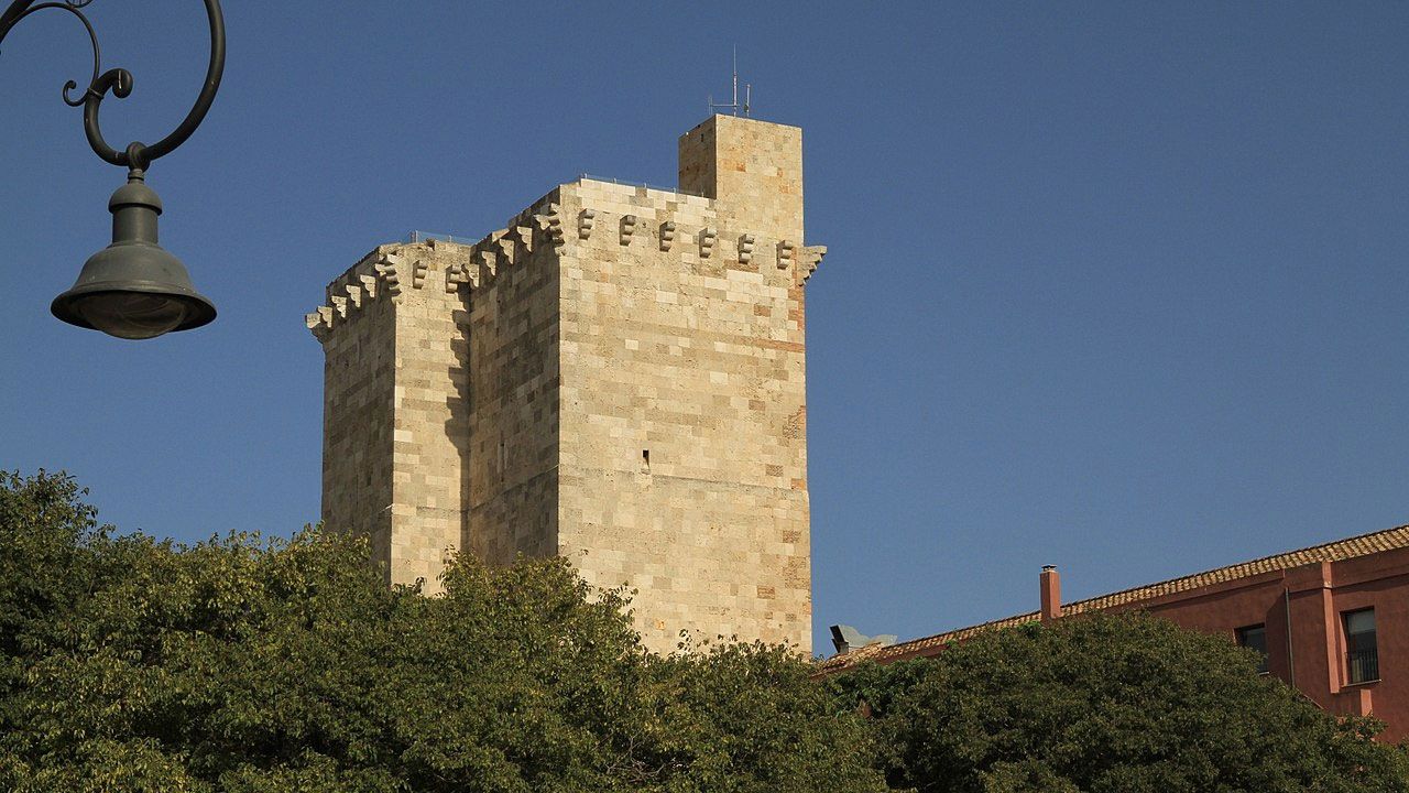 Torre San Pancrazio, Cagliari (foto dal sito Wikipedia)