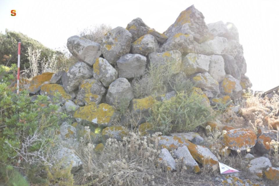 Nuraghe Frucca (foto dal sito sardegnadigitallibrary.it)