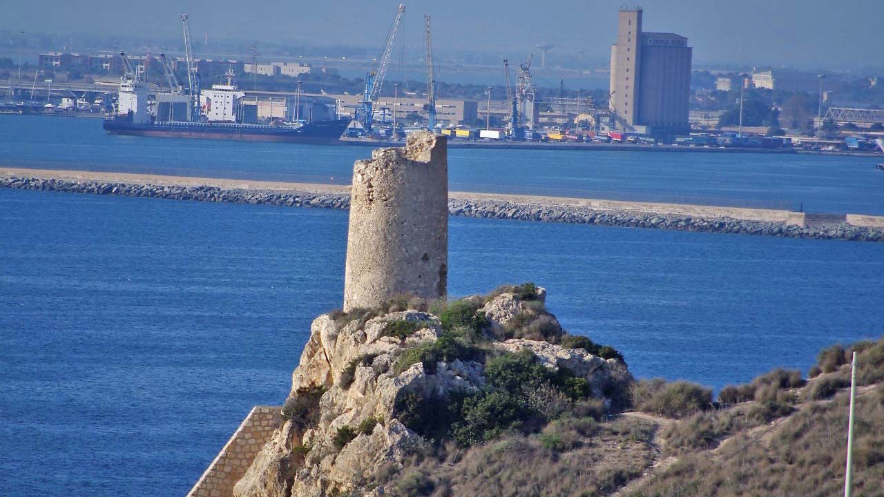 Torre del Prezzemolo di Calamosca (foto dal sito Wikipedia)