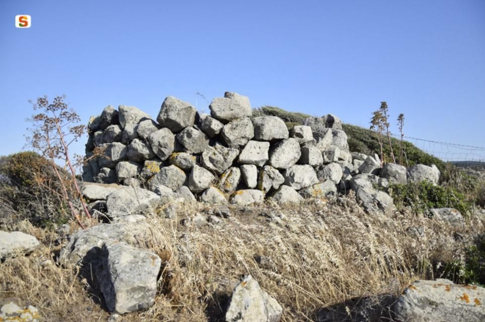 Nuraghe Frucca (foto dal sito sardegnadigitallibrary.it)